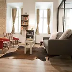 French Style Charming With Garden Apartamento Budapeste