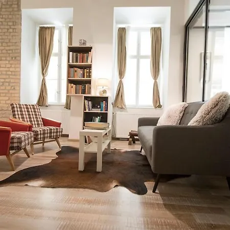 French Style Charming With Garden 아파트 부다페스트