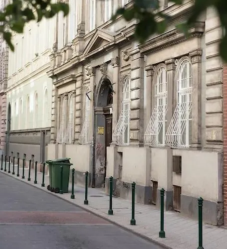 French Style Charming With Garden * Budapest